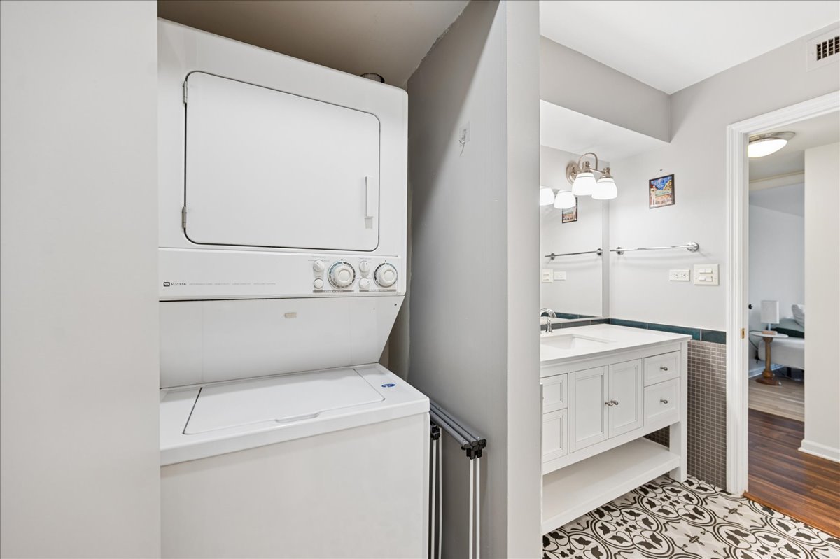 3851 Mission Hills Road, Unit 502 Northbrook, IL 60062 - Photo 21 of 25