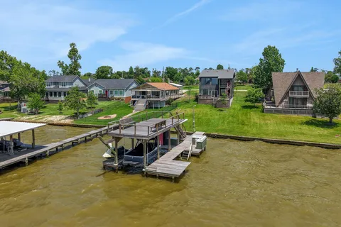 $549,000 | 546 West Cattle Drive, Onalaska, TX 77360