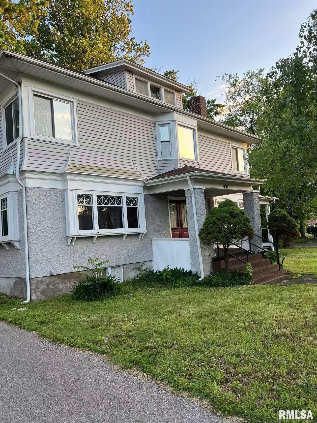 452 South Grand Avenue West Springfield, IL 62704 - Photo 2 of 7