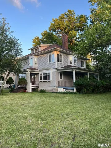 $208,000 | 452 South Grand Avenue West, Springfield, IL 62704