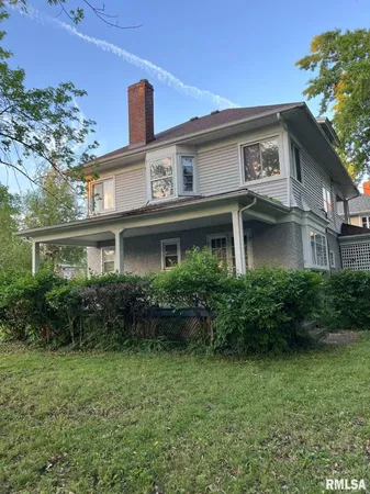 $185,000 | 452 South Grand Avenue West, Springfield, IL 62704