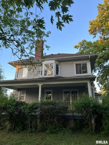 $208,000 | 452 South Grand Avenue West, Springfield, IL 62704