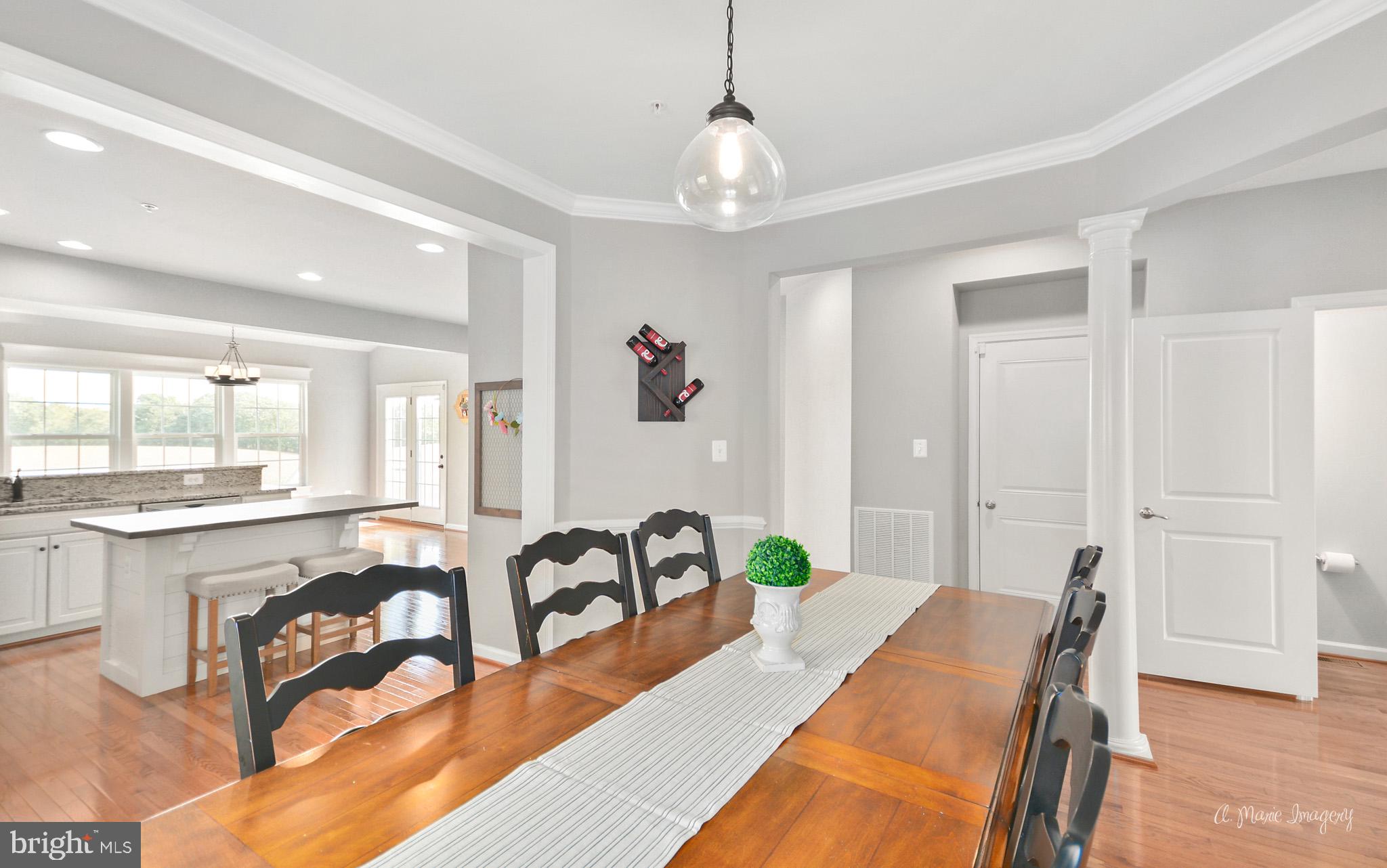 9162 Bealls Farm Road Frederick, MD 21704 - Photo 16 of 68 Open & inviting dining rm thanks to custom finish