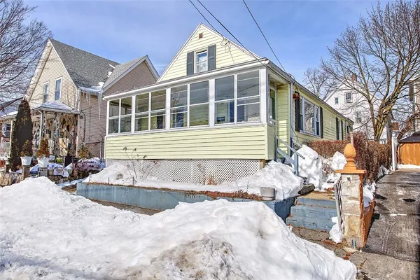 $295,000 | 233 California Avenue, Providence, RI 02905