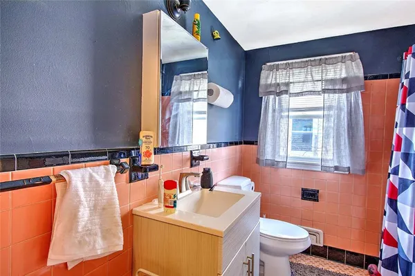 $295,000 | 233 California Avenue, Providence, RI 02905