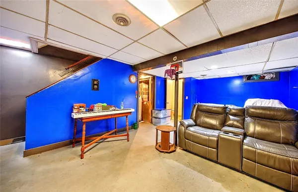 $295,000 | 233 California Avenue, Providence, RI 02905