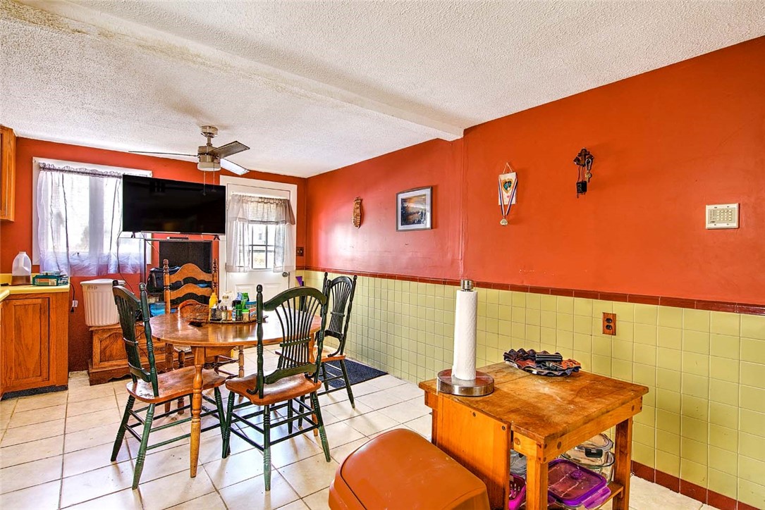 233 California Avenue Providence, RI 02905 - Photo 8 of 24