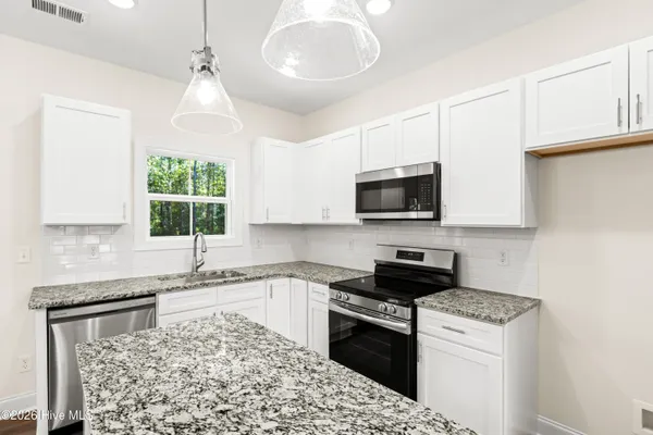 $359,900 | 105 Plum Court, Burgaw, NC 28425