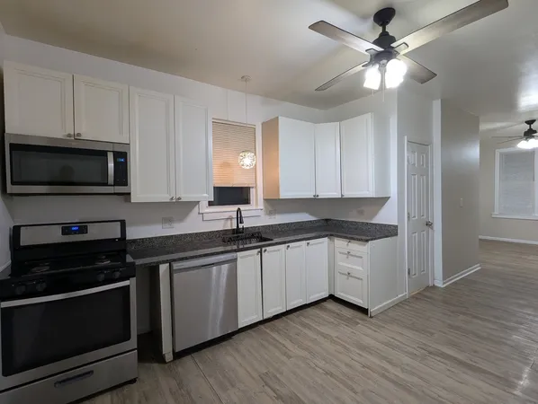$180,000 | 8209 South Coles Avenue, Chicago, IL 60617