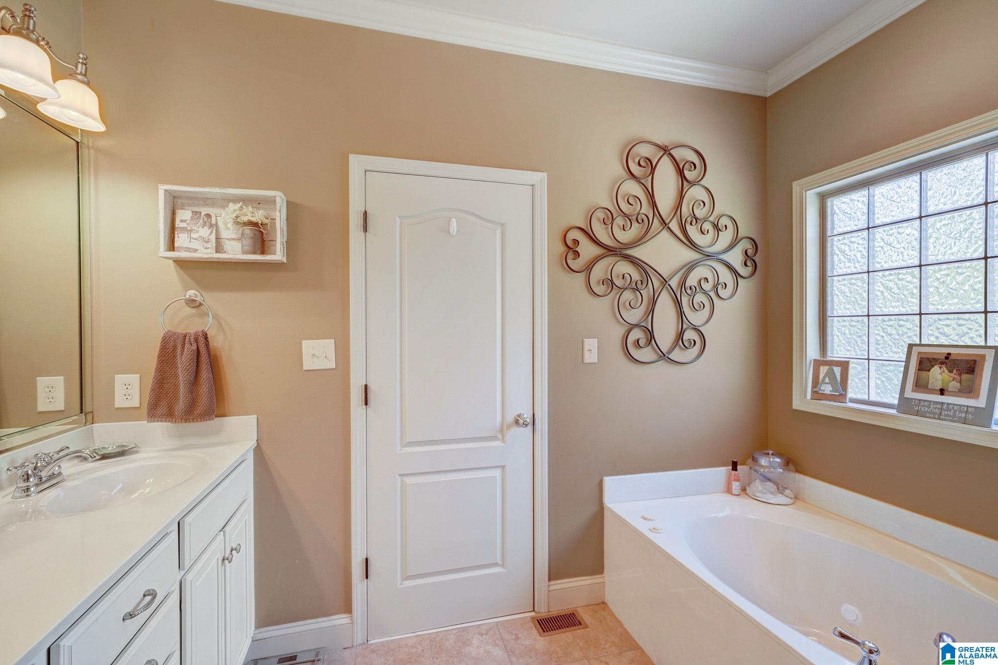 1215 Hickory Valley Road Trussville, AL 35173 - Photo 13 of 29