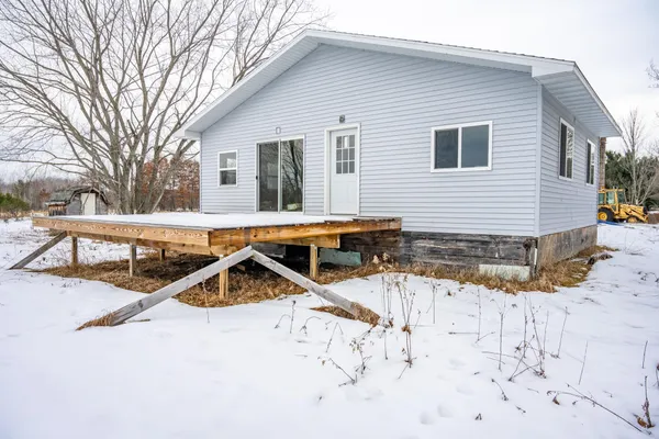 $89,000 | N13413 12th Avenue, Necedah, WI 54646