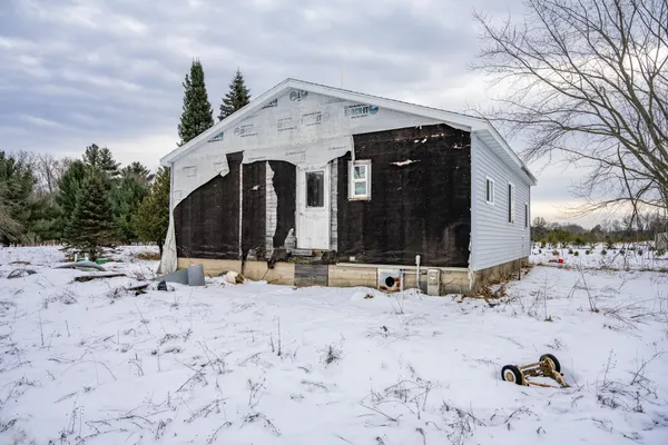 $89,000 | N13413 12th Avenue, Necedah, WI 54646