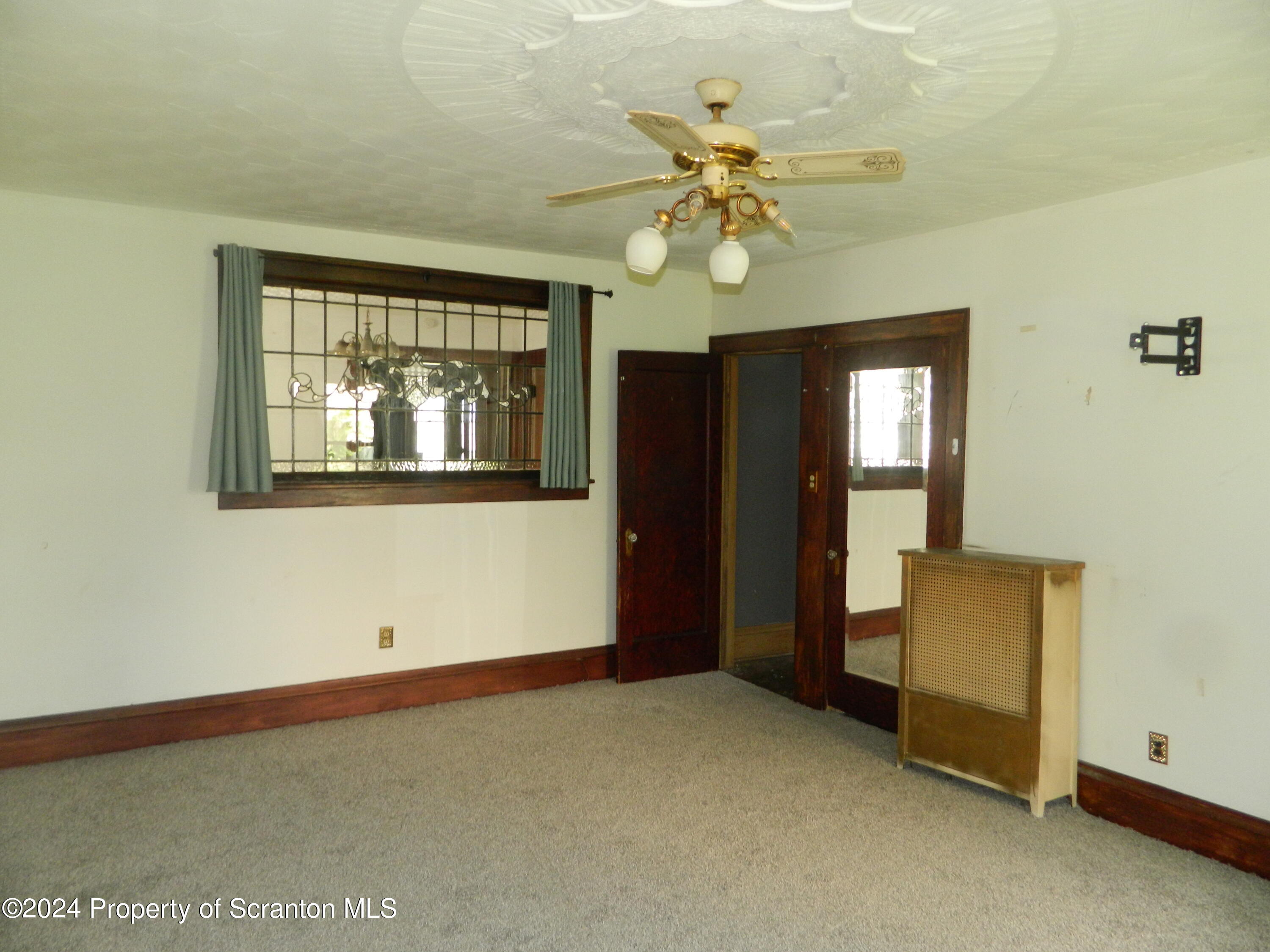 753 North Main Avenue, Unit 1 Scranton, PA 18504 - Photo 9 of 10 a view of an empty room with a window
