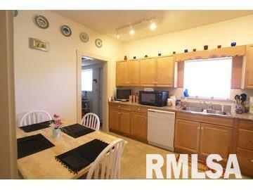 806 Ridge Street Carterville, IL 62918 - Photo 7 of 10 Gallery Image 7