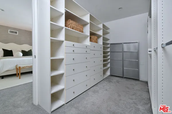 $2,395,000 | 4176 Klump Avenue, Studio City, CA 91602