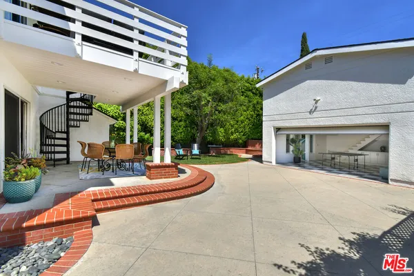 $2,395,000 | 4176 Klump Avenue, Studio City, CA 91602