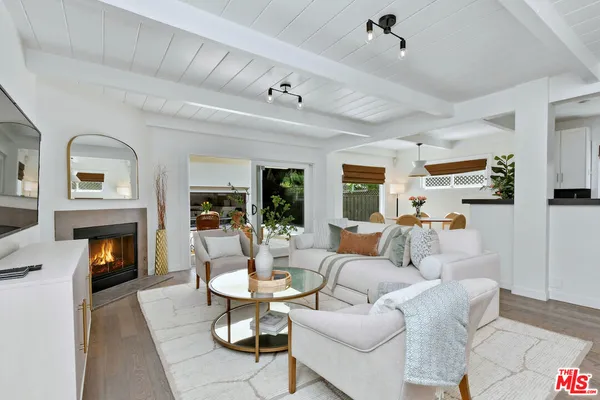 $2,395,000 | 4176 Klump Avenue, Studio City, CA 91602