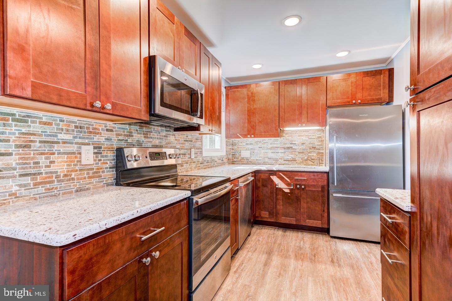 44 Corson Road Conshohocken, PA 19428 - Photo 8 of 25 Gourmet Kitchen