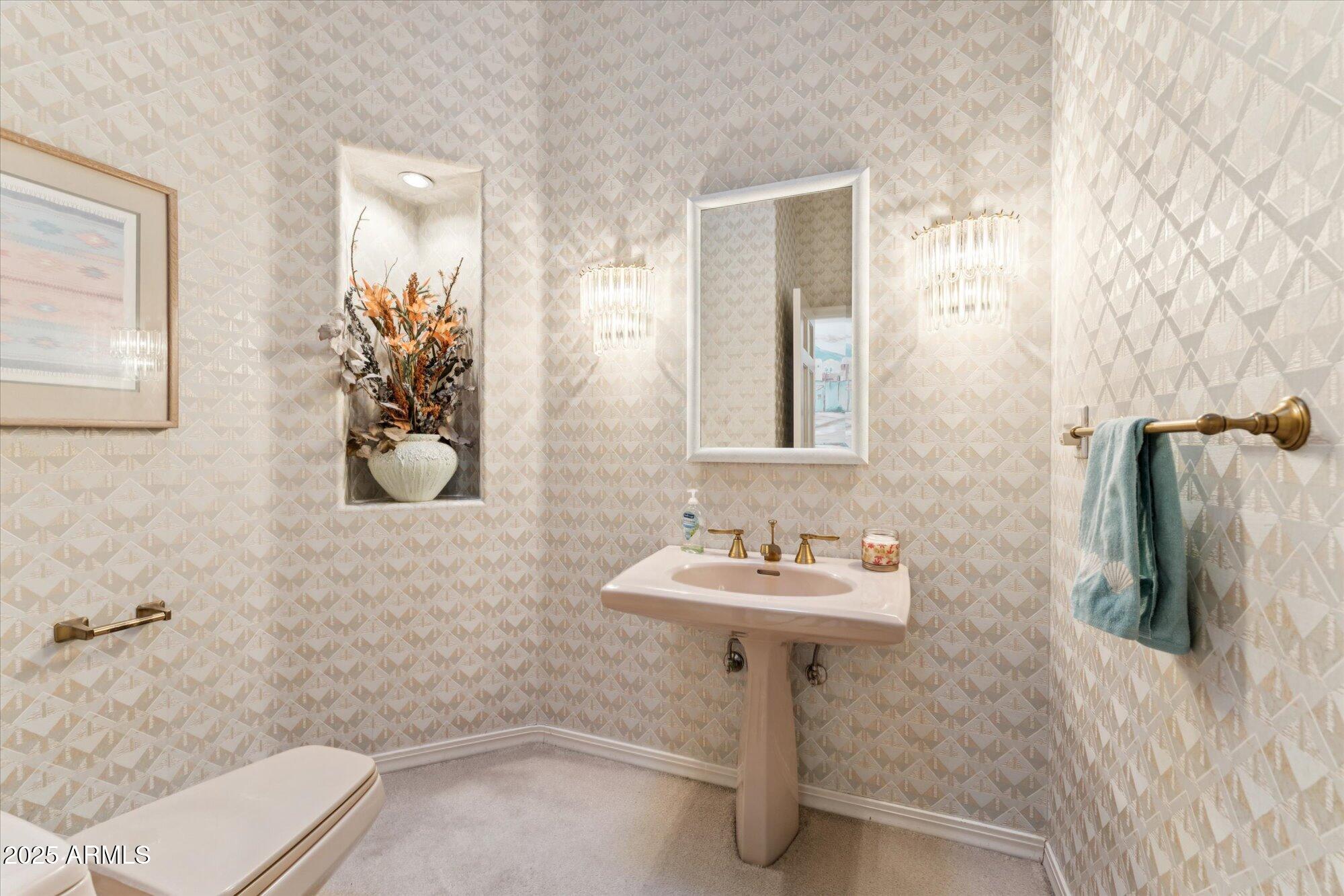 7425 East Gainey Ranch Road, Unit 30 Scottsdale, AZ 85258 - Photo 23 of 55 Powder Bathroom