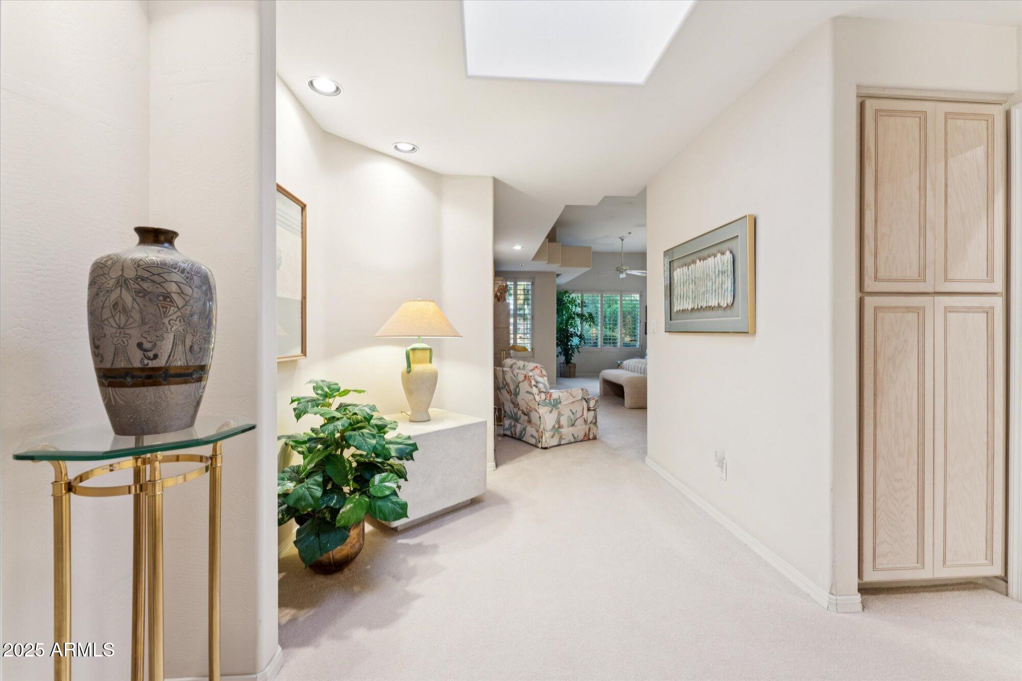 7425 East Gainey Ranch Road, Unit 30 Scottsdale, AZ 85258 - Photo 25 of 55 Primary Suite