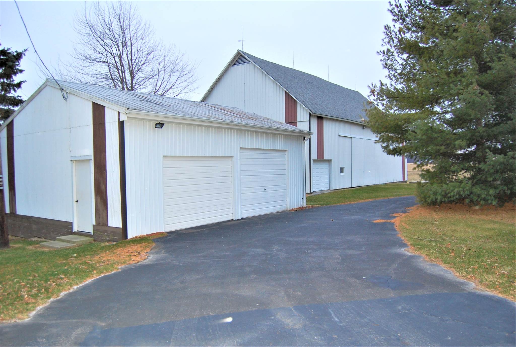 12809 Brunson Road Hoagland, IN 46745 - Photo 5 of 36