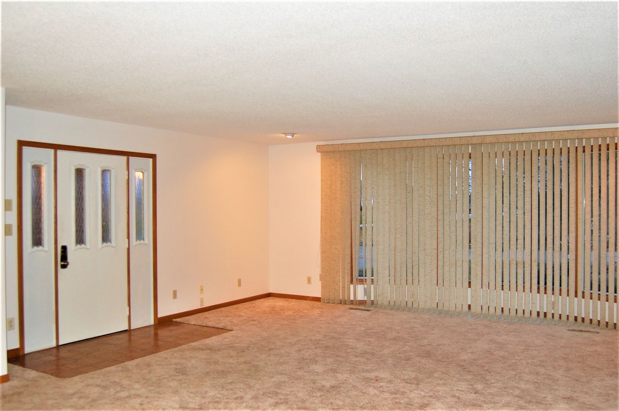 12809 Brunson Road Hoagland, IN 46745 - Photo 8 of 36