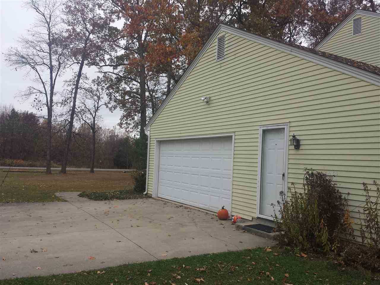 16702 Wappes Road Churubusco, IN 46723 - Photo 2 of 17