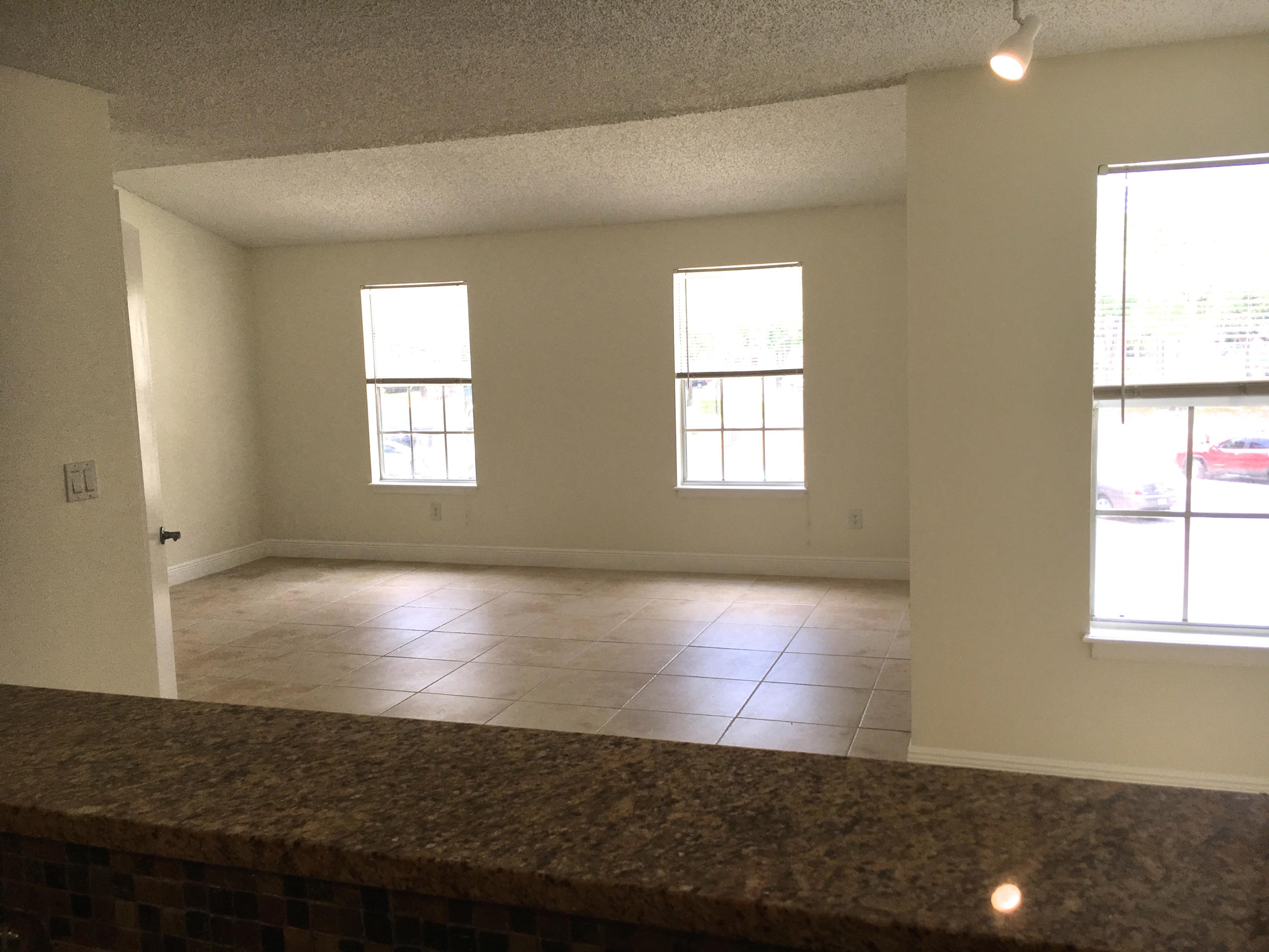 1020 Crystal Way, Unit D Delray Beach, FL 33444 - Photo 12 of 36 IMG_0940