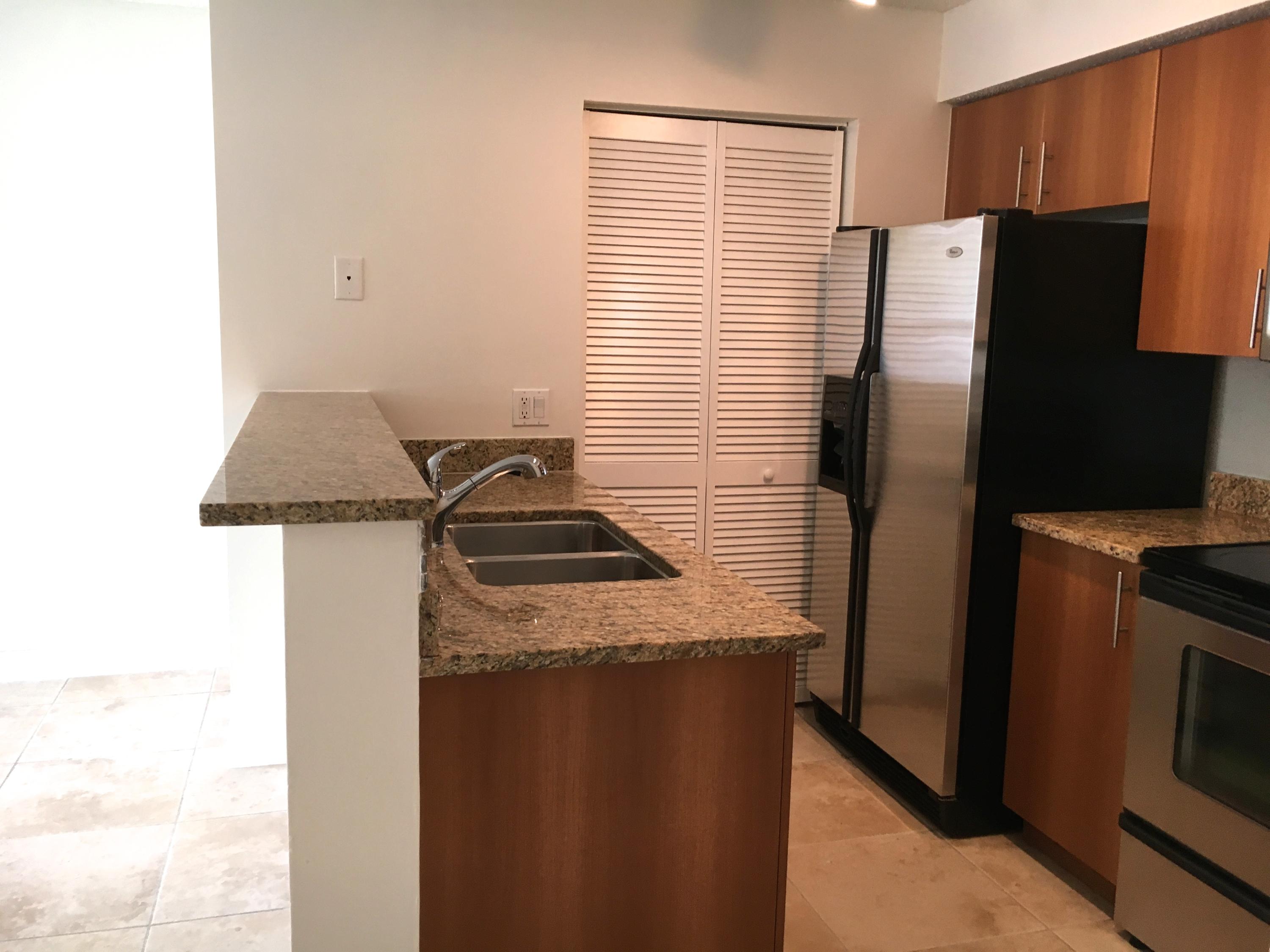 1020 Crystal Way, Unit D Delray Beach, FL 33444 - Photo 20 of 36 IMG_0950