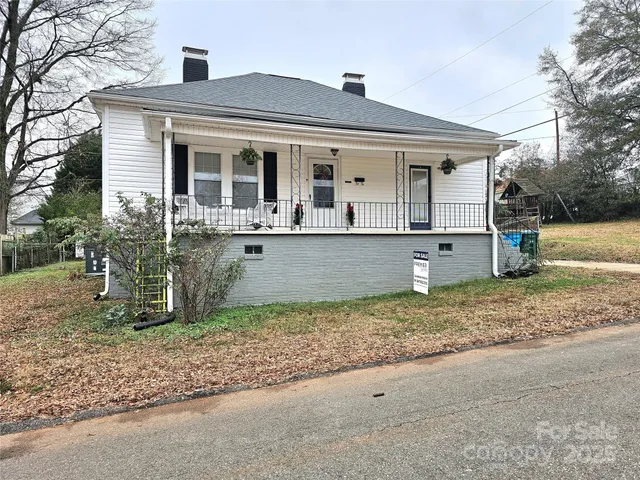 $299,000 | 25 2nd Street, Cramerton, NC 28032