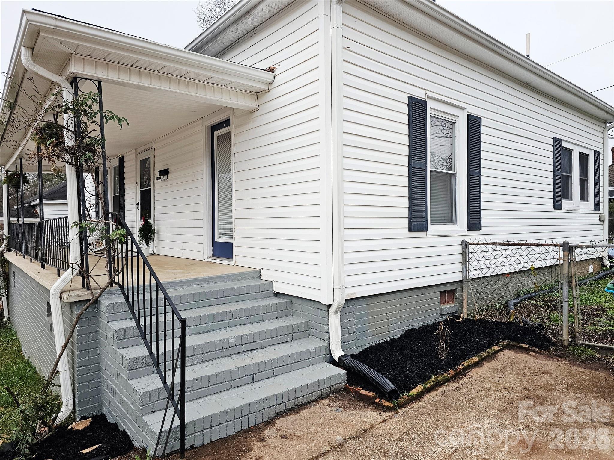 25 2nd Street Cramerton, NC 28032 - Photo 4 of 38