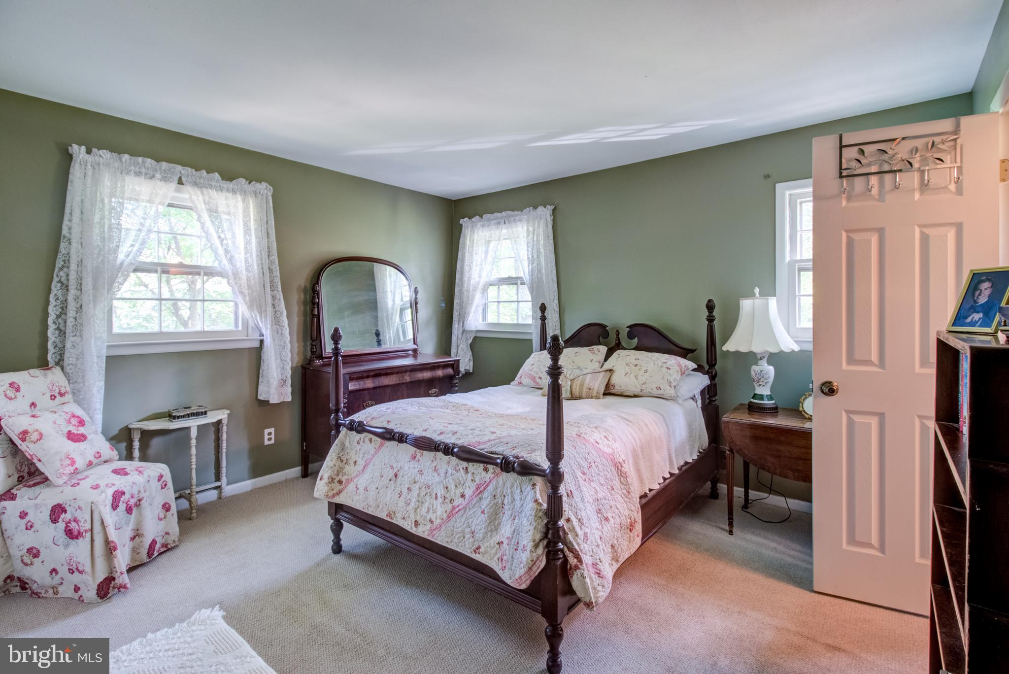 32 Brooktree Road East Windsor, NJ 08520 - Photo 17 of 35 Gallery Image 17