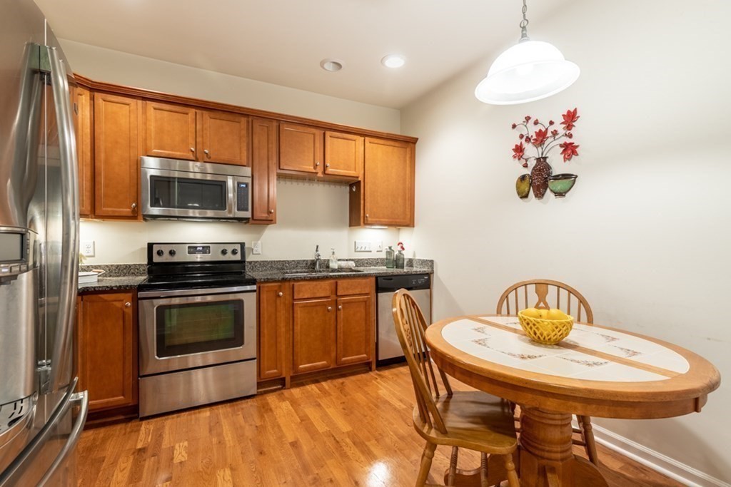 9 Abigail Way, Unit 1013 Reading, MA 01867 - Photo 15 of 30