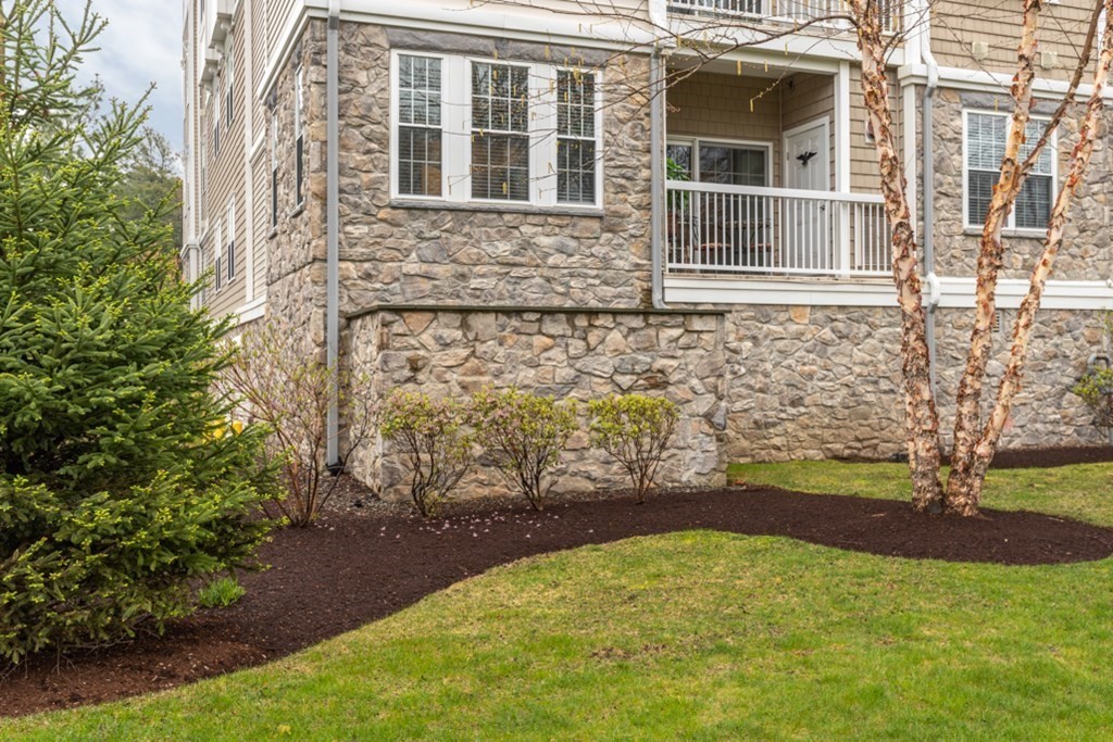 9 Abigail Way, Unit 1013 Reading, MA 01867 - Photo 3 of 30