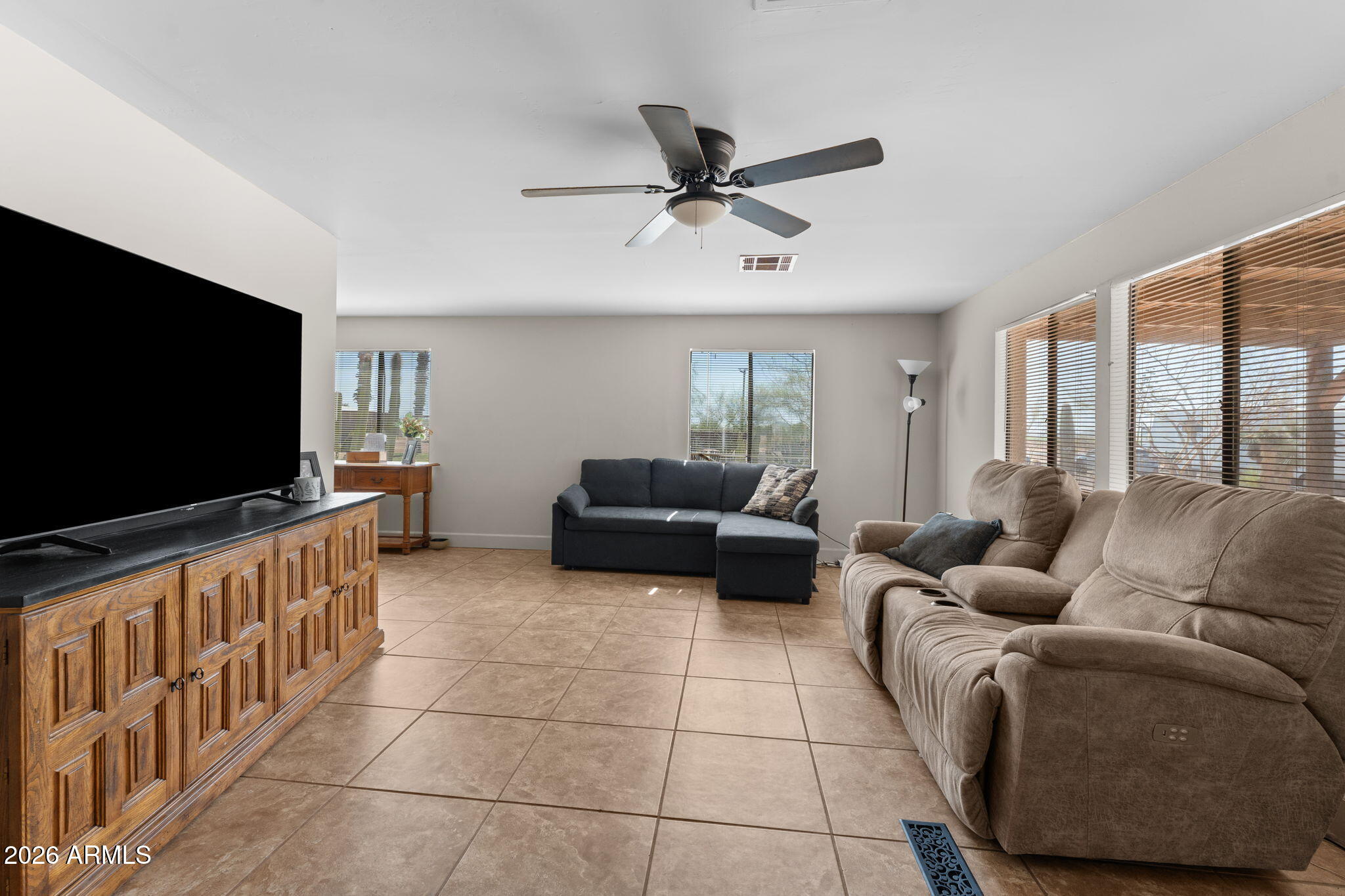 50702 West Hector Road Aguila, AZ 85320 - Photo 24 of 37 24-web-or-mls-DSC09356