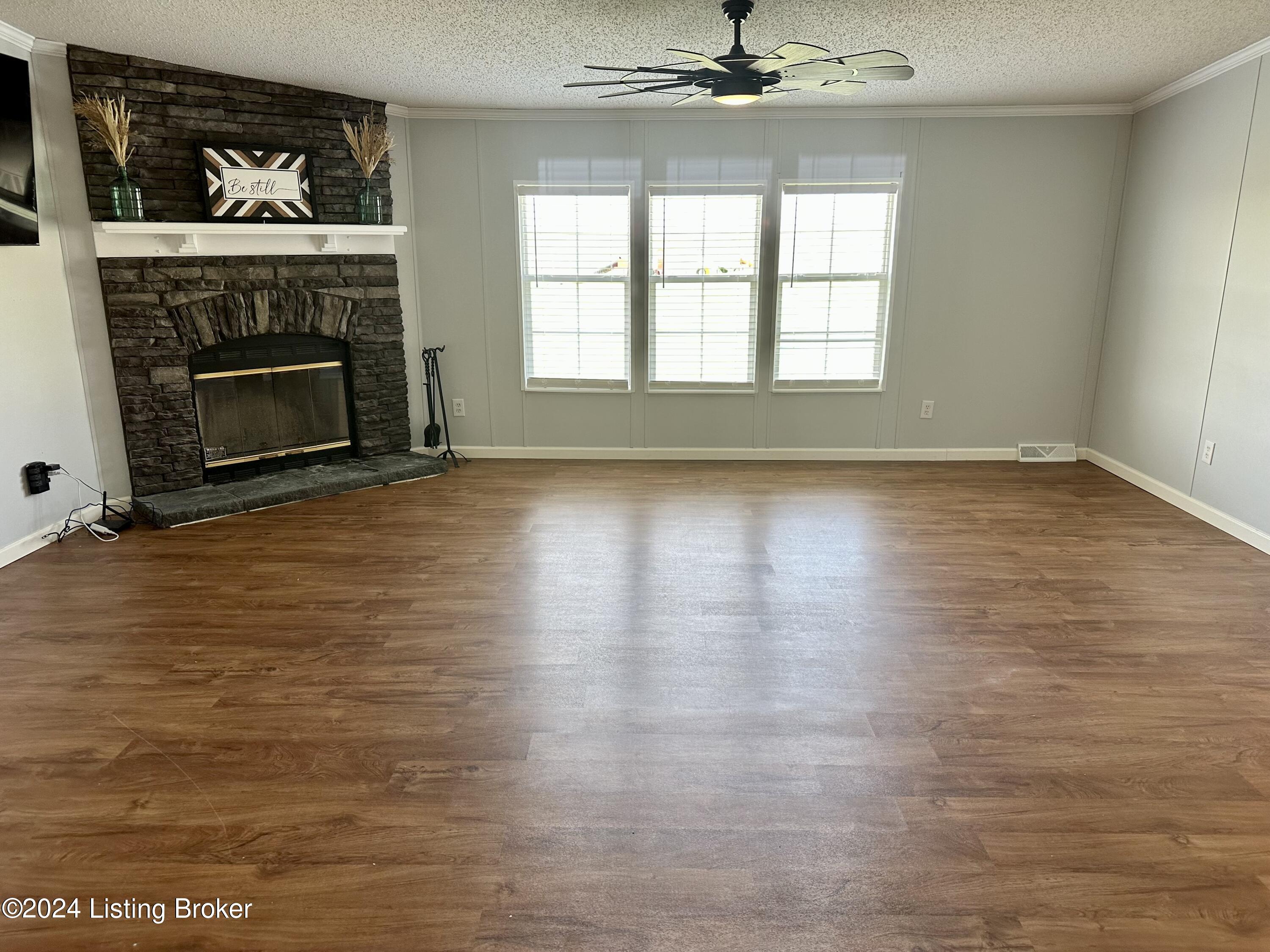 968 Stafford Ridge Road Sanders, KY 41083 - Photo 15 of 27 Family Room