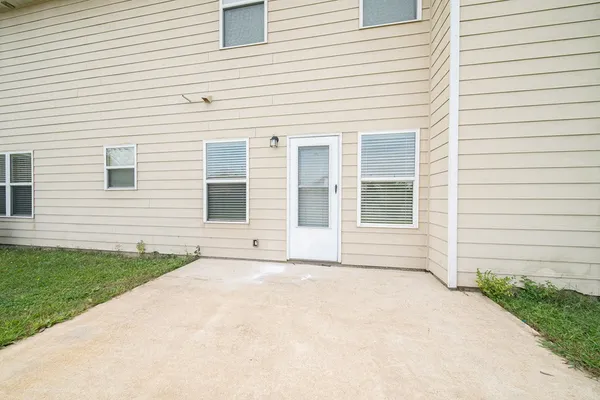 $2,400 | 78 Lee Road 2144, Phenix City, AL 36870