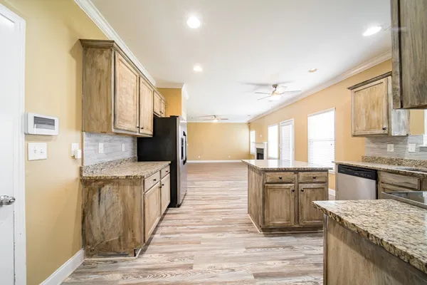 $2,400 | 78 Lee Road 2144, Phenix City, AL 36870