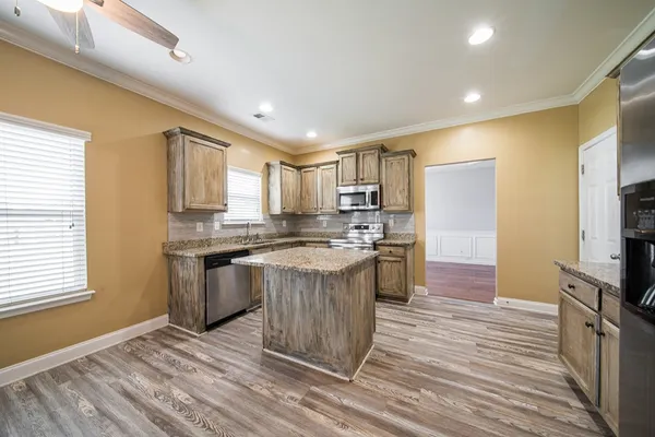 $2,400 | 78 Lee Road 2144, Phenix City, AL 36870