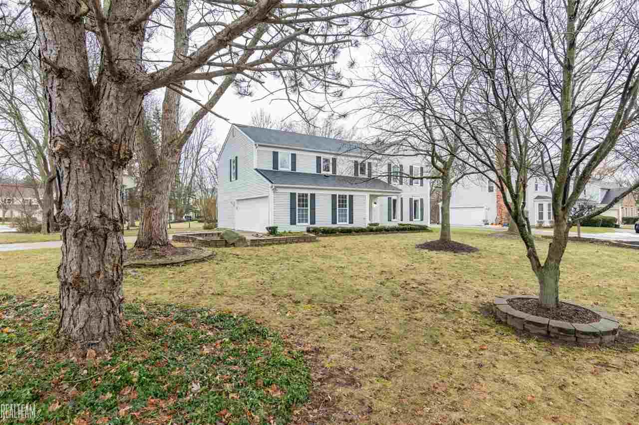 36197 Fredericksburg Road Farmington Hills, MI 48331 - Photo 2 of 40