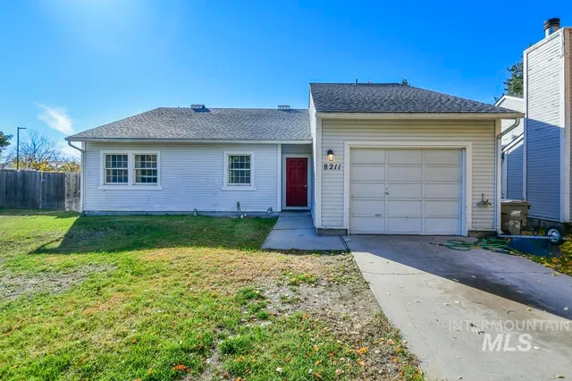 $349,900 | 8211 West Cory Court, Boise, ID 83704