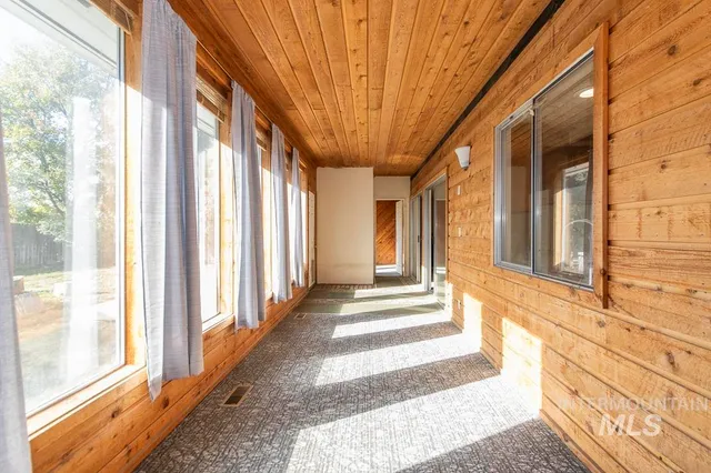 $349,900 | 8211 West Cory Court, Boise, ID 83704