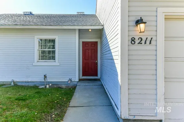 $349,900 | 8211 West Cory Court, Boise, ID 83704