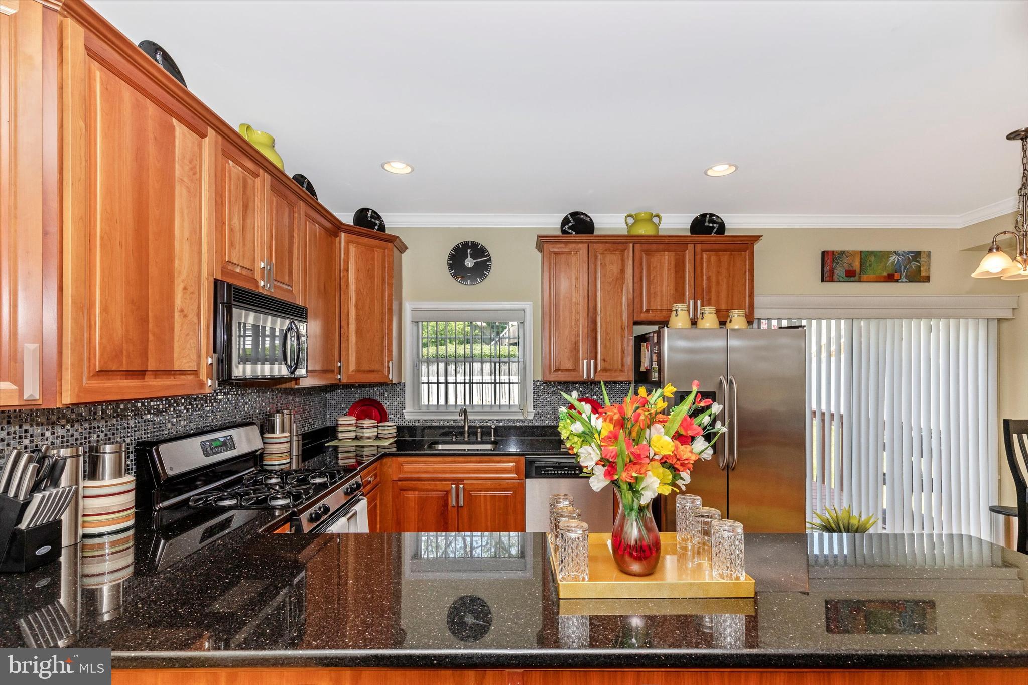 498 Harmon Road Philadelphia, PA 19128 - Photo 18 of 60