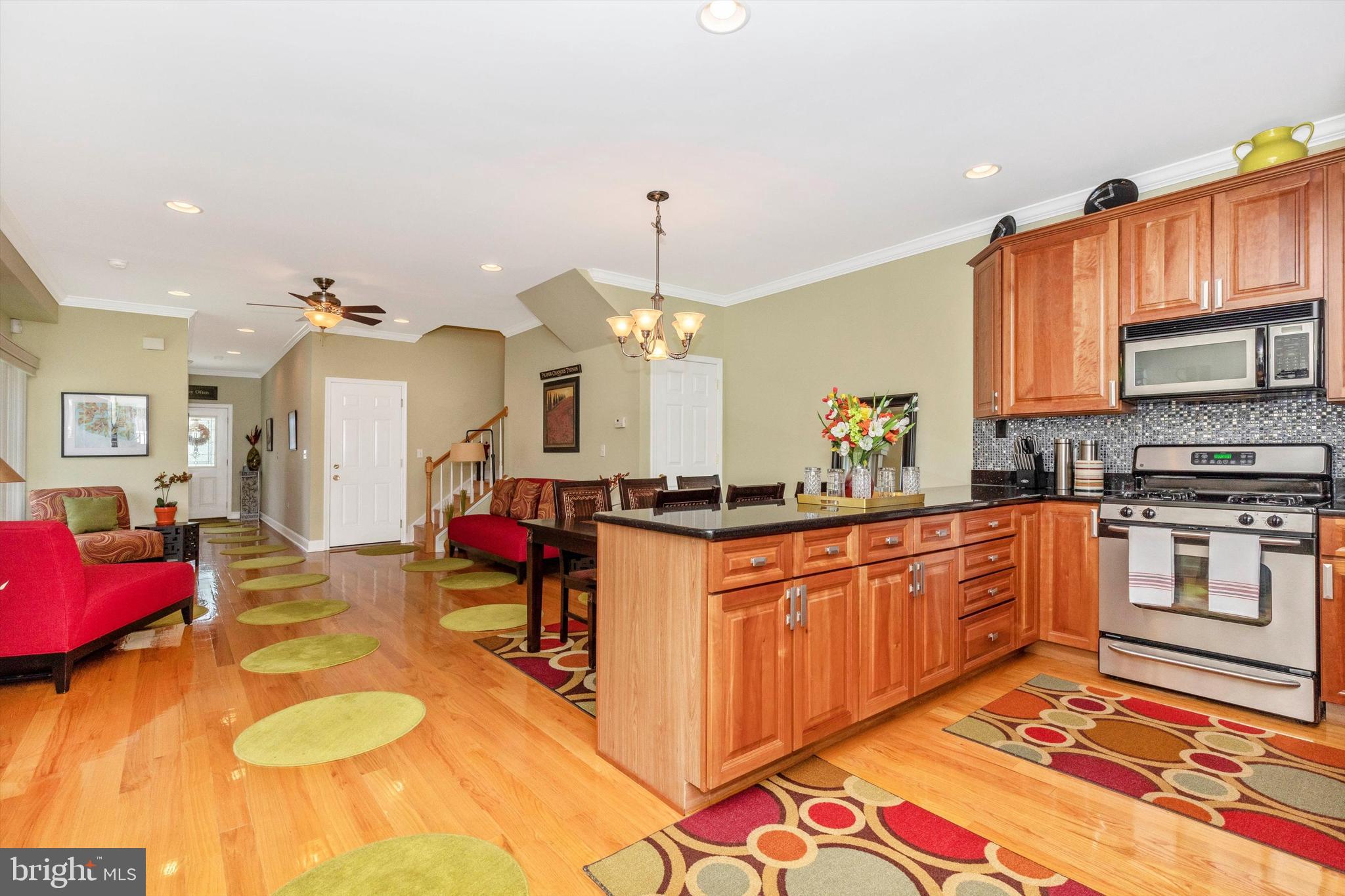 498 Harmon Road Philadelphia, PA 19128 - Photo 19 of 60