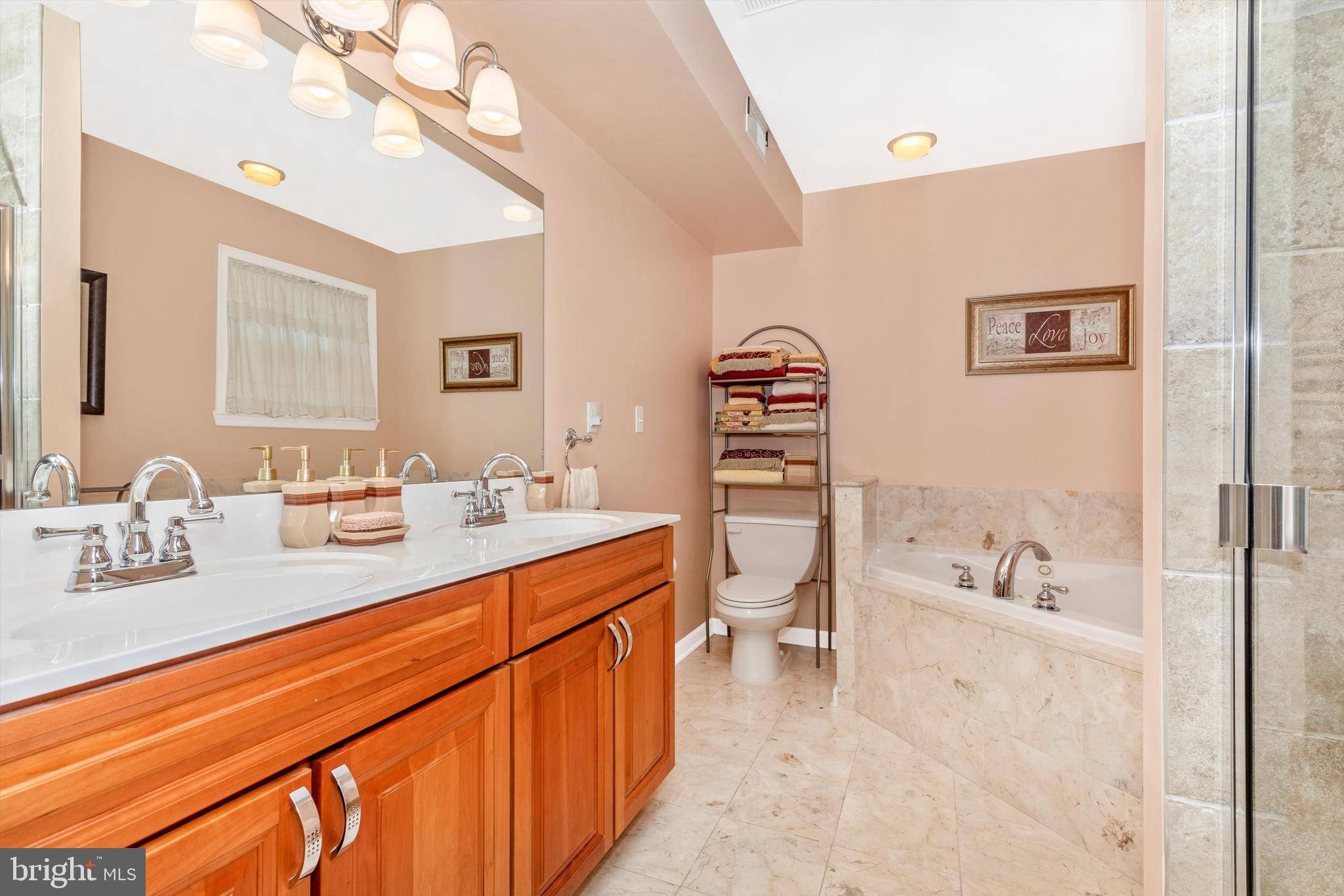 498 Harmon Road Philadelphia, PA 19128 - Photo 27 of 60