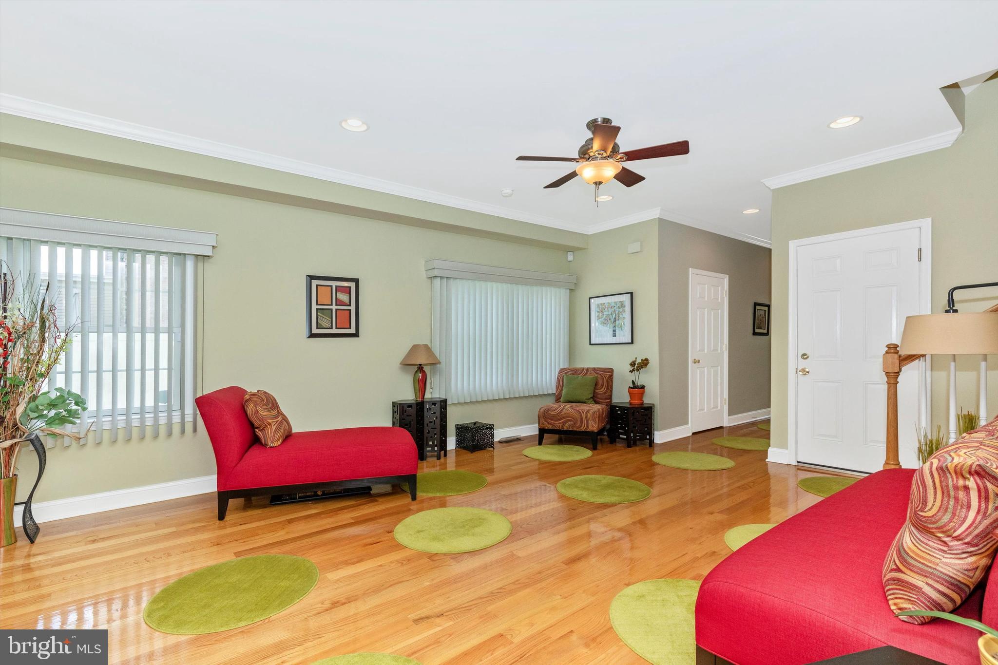 498 Harmon Road Philadelphia, PA 19128 - Photo 5 of 60