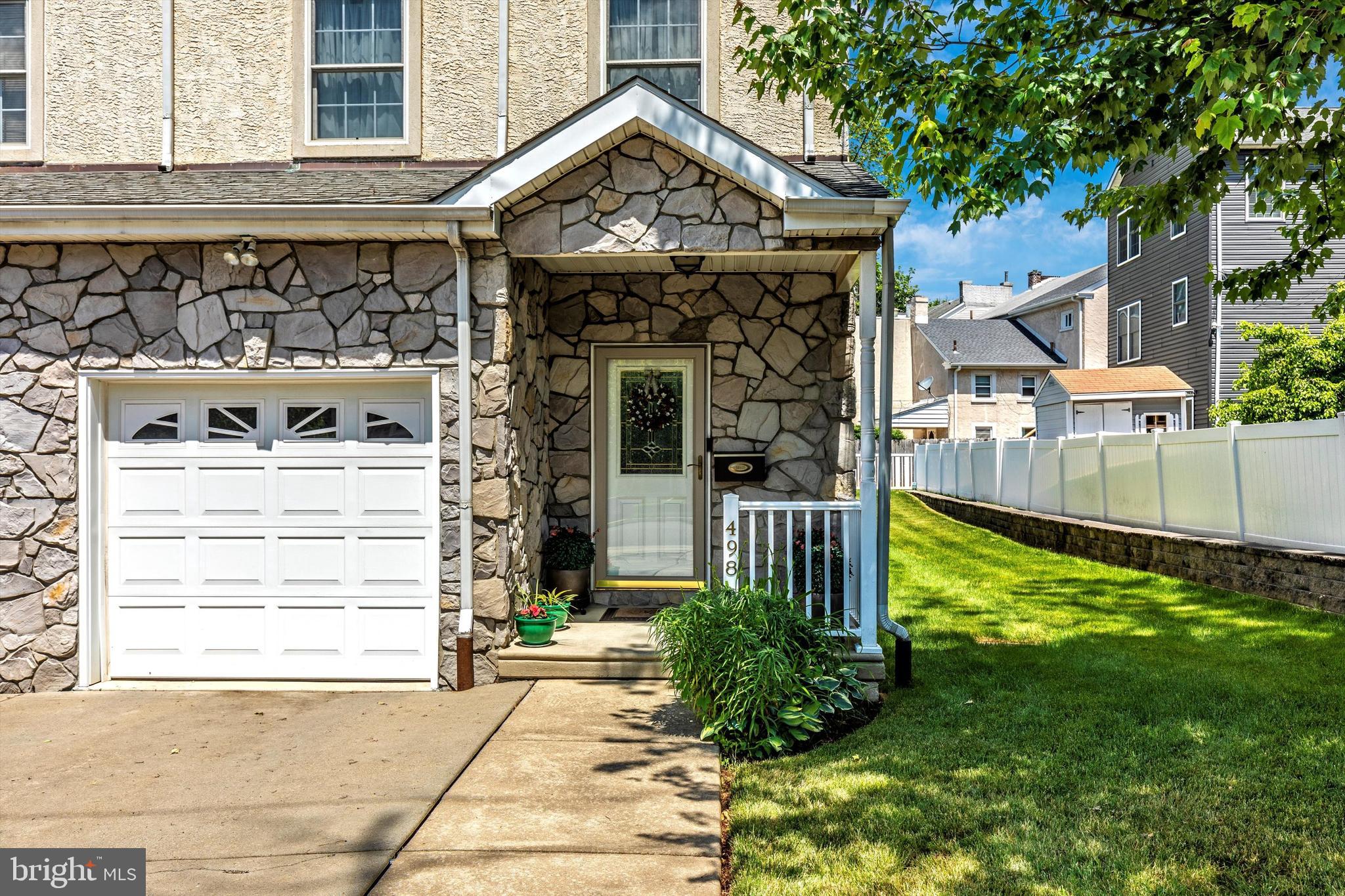 498 Harmon Road Philadelphia, PA 19128 - Photo 45 of 60