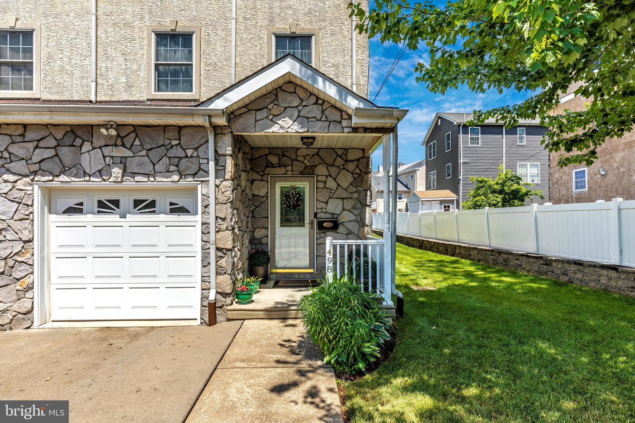 498 Harmon Road Philadelphia, PA 19128 - Photo 46 of 60