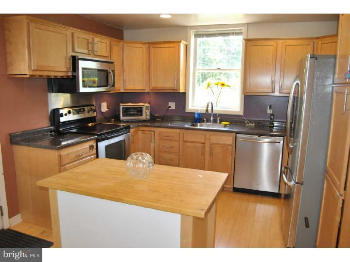 605 Arbor Road Cheltenham, PA 19012 - Photo 8 of 25 Kitchen